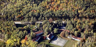 Parkwood Lodge - Door County