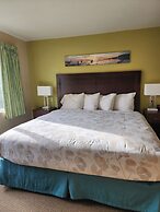 Parkwood Lodge - Door County