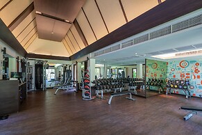 Le Méridien Phuket Mai Khao Beach Resort