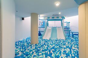 Le Méridien Phuket Mai Khao Beach Resort