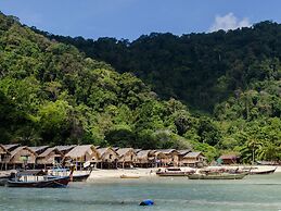 Le Méridien Phuket Mai Khao Beach Resort