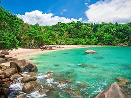 Le Méridien Phuket Mai Khao Beach Resort