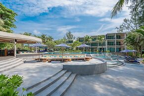 Le Méridien Phuket Mai Khao Beach Resort