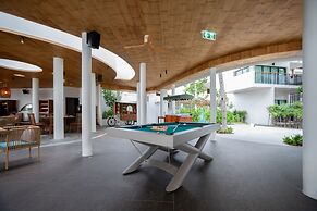 Le Méridien Phuket Mai Khao Beach Resort