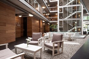 Costa Colonia - Riverside Boutique Hotel