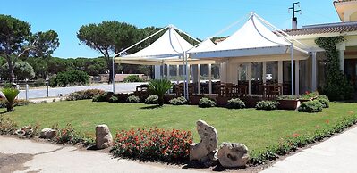 Petri Marini Hotel & Resort