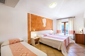 Petri Marini Hotel & Resort