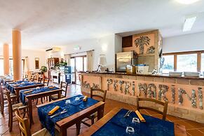 Petri Marini Hotel & Resort