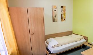 Hotel Zak - Hostel