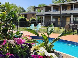Bucketts Way Motel