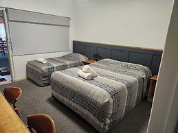 Bucketts Way Motel