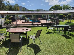 Bucketts Way Motel
