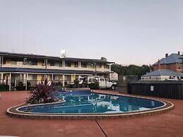 Bucketts Way Motel