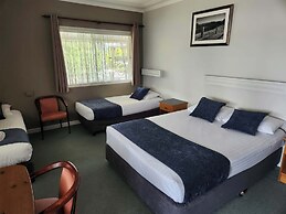 Bucketts Way Motel