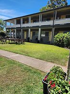 Bucketts Way Motel