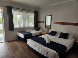 Bucketts Way Motel