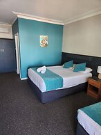 Bucketts Way Motel