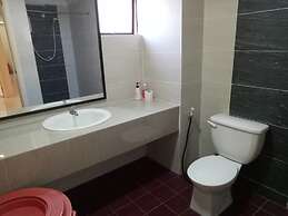 Jack's CondoApartment @ Marina Court Resort Condominium