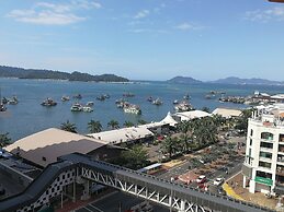 Jack's CondoApartment @ Marina Court Resort Condominium