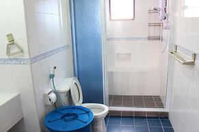 Jack's CondoApartment @ Marina Court Resort Condominium