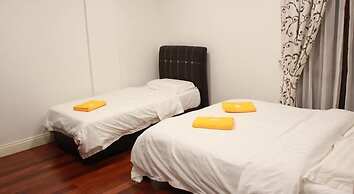 Jack's CondoApartment @ Marina Court Resort Condominium