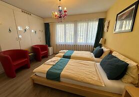 Hotel & Backpackers Zak