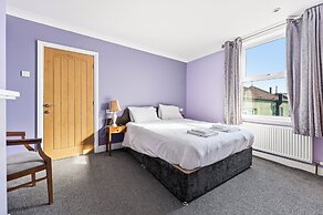 Dovedale Hotel