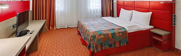 Red Stars Hotel