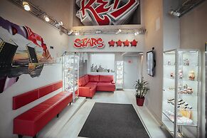 Red Stars Hotel