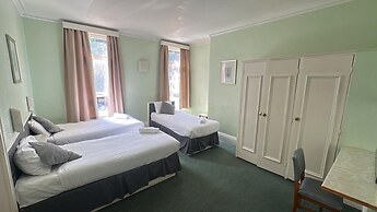 Green Gables Hotel