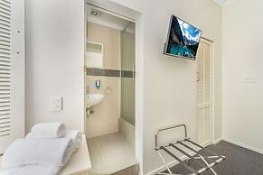 Ramada by Wyndham Hamilton City Center