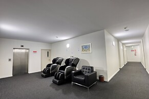 Ramada by Wyndham Hamilton City Center