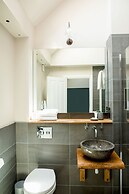 The Farmhouse at Redcoats Restaurant & Hotel