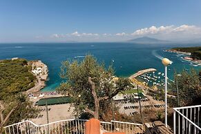 Villaggio Villa Lubrense