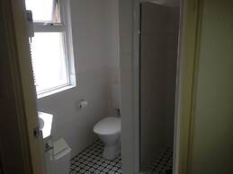 The 3 Explorers Motel