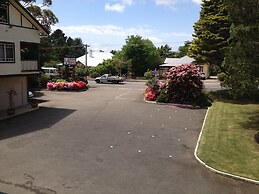 The 3 Explorers Motel