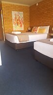 Royal Palms Motor Inn