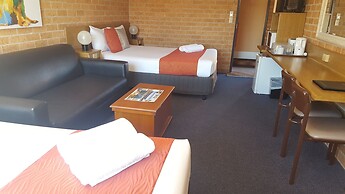 Royal Palms Motor Inn