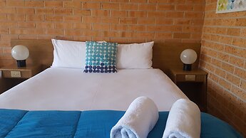 Royal Palms Motor Inn