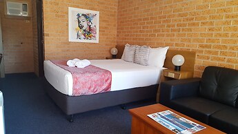 Royal Palms Motor Inn