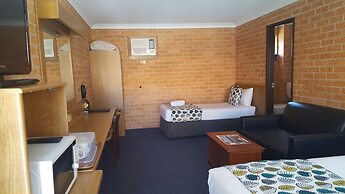 Royal Palms Motor Inn