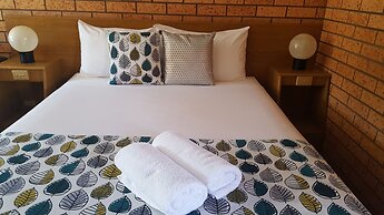 Royal Palms Motor Inn