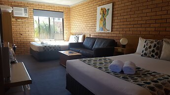 Royal Palms Motor Inn