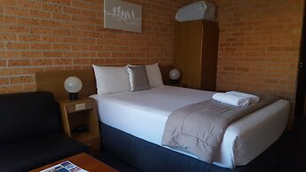 Royal Palms Motor Inn