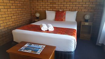 Royal Palms Motor Inn