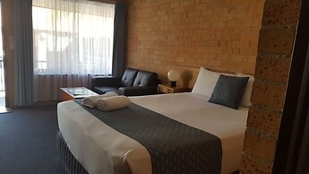 Royal Palms Motor Inn