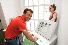 Pathpoint Cologne Backpacker Hostel