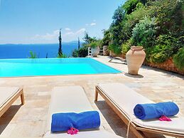 Corfu Luxury Villas