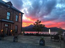 The Douglas Hotel