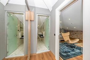 The Marions Suite Hotel